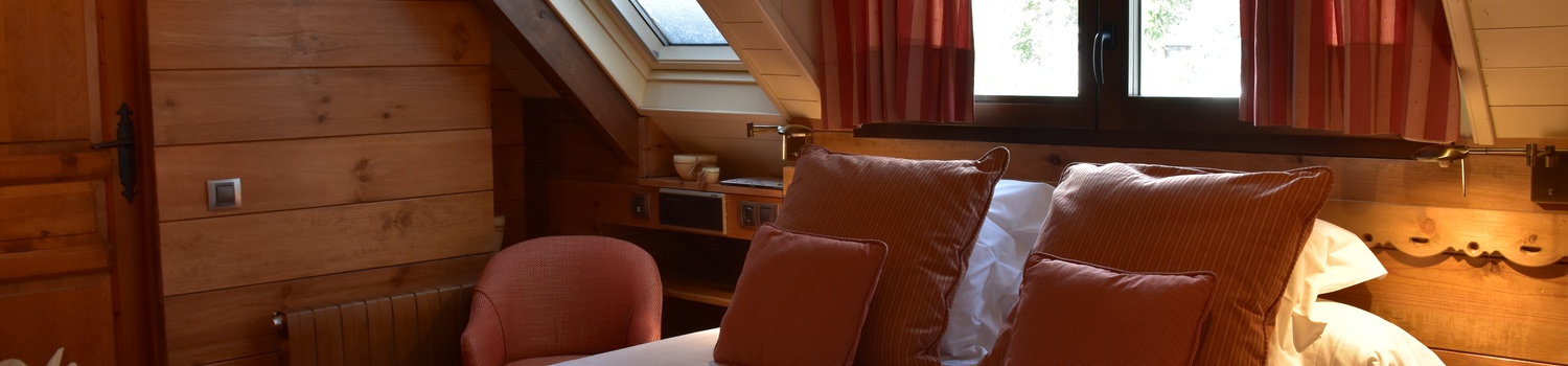 DOBLE ABUHARDILLADA Hotel Chalet Val de Ruda