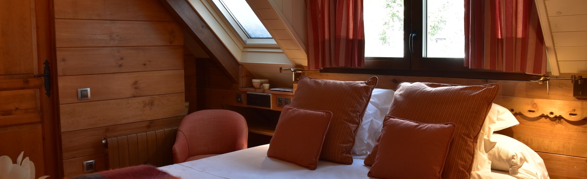None DOBLE ABUHARDILLADA Hotel Chalet Val de Ruda