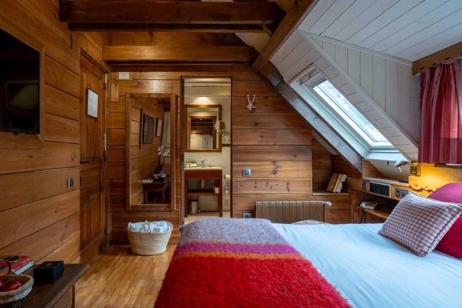 Habitación Doble Abuhardillada Habitación Doble Abuhardillada 3 Hotel Val de Ruda España